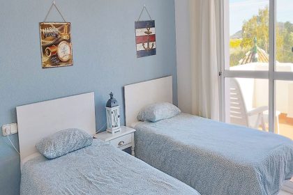 07a3ba8336a6fb15f48db62a42a3082e - 16