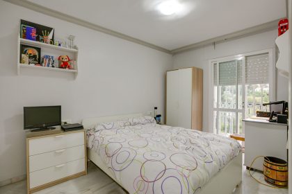 083061e0bd5a9d707b46a879633ce7ce - 12