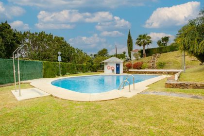 083061e0bd5a9d707b46a879633ce7ce - 3