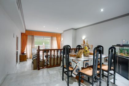 083061e0bd5a9d707b46a879633ce7ce - 4