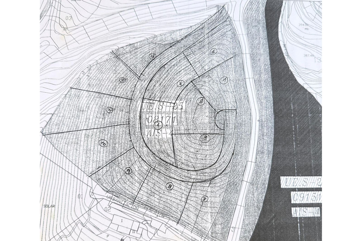 085b04909253f765f5b6b3993fc8606e - 17