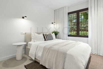 08e00fd32d23e02b7c7b0f474ab08a5e - 18