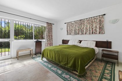 0982570053d742d534275ea7108dfae1 - 13