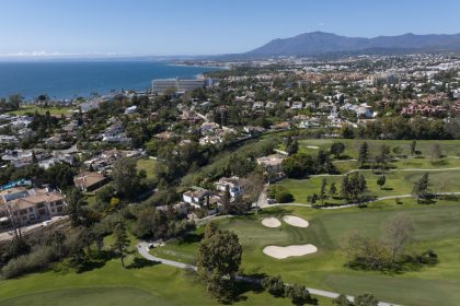 0982570053d742d534275ea7108dfae1 - 31