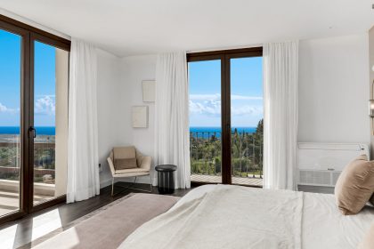 09fd9385bdf0b95a64aaeaafcf5efdc0 - 11