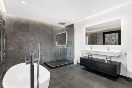 09fd9385bdf0b95a64aaeaafcf5efdc0 - 18