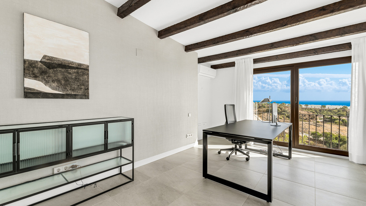 09fd9385bdf0b95a64aaeaafcf5efdc0 - 21