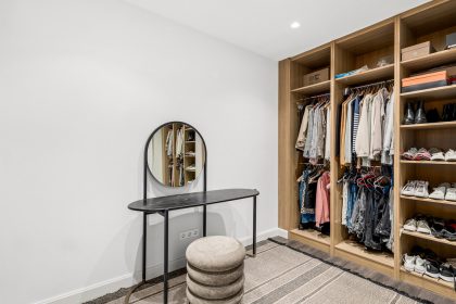 09fd9385bdf0b95a64aaeaafcf5efdc0 - 26