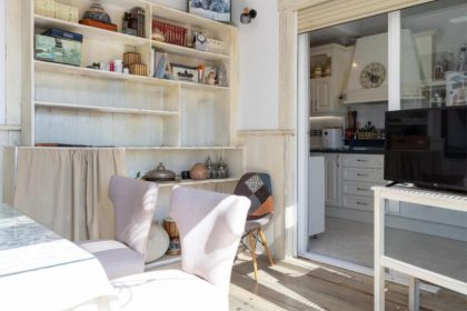 0a3e9633d7f4b68f0c9909a83fbdac2b - 2