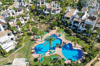 0a9f3495ce09d5dd0663ec958feb6827 - 1