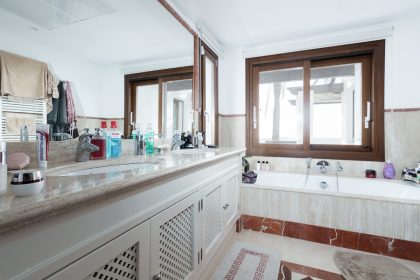 0a9f3495ce09d5dd0663ec958feb6827 - 10