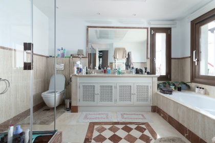 0a9f3495ce09d5dd0663ec958feb6827 - 13