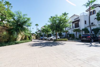 0a9f3495ce09d5dd0663ec958feb6827 - 25