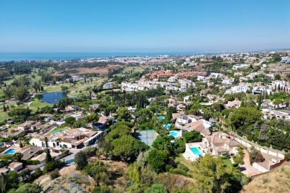 0a9f3495ce09d5dd0663ec958feb6827 - 30