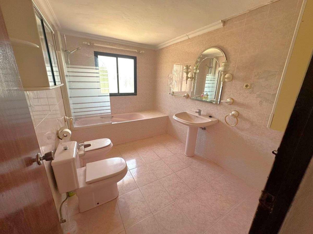 0ade56fb32f8d37afd4b8cdf97ad1845 - 8