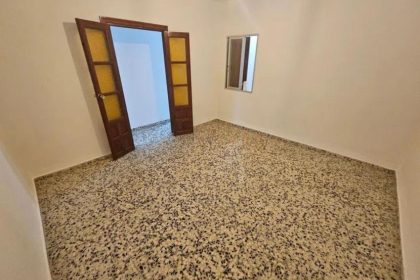 0b5a3ecc844e9e3161ef0c71519f483b - 11