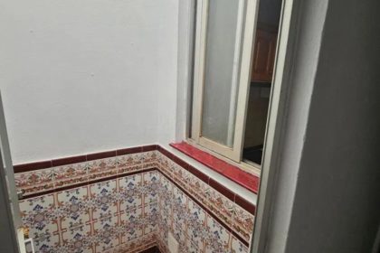 0b5a3ecc844e9e3161ef0c71519f483b - 3