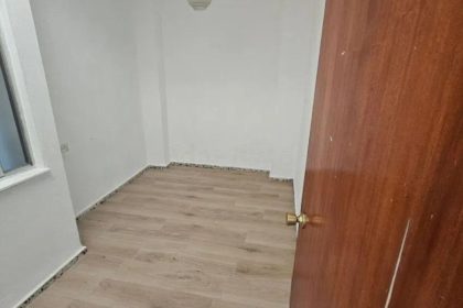 0b5a3ecc844e9e3161ef0c71519f483b - 4