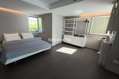 0b8069473633c4cf09c84558153671c8 - 10