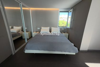 0b8069473633c4cf09c84558153671c8 - 11