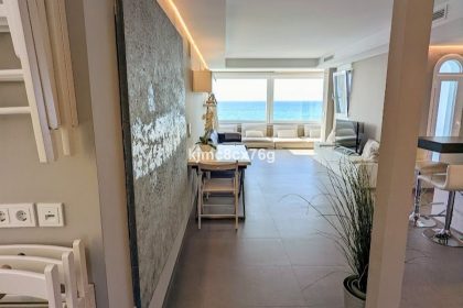 0b8069473633c4cf09c84558153671c8 - 23