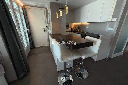 0b8069473633c4cf09c84558153671c8 - 7