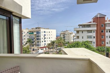 0b87c4b923b73e1df4d9eee6864097e9 - 11