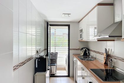 0b87c4b923b73e1df4d9eee6864097e9 - 13