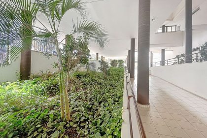 0b87c4b923b73e1df4d9eee6864097e9 - 28