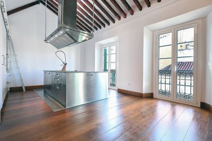 0baf892e80c1a21e93fba02eb46354cc - 6