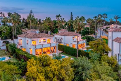 0bfb1e0e9c6c3f4278c385d0ac26151a - 11