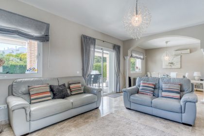 0bfb1e0e9c6c3f4278c385d0ac26151a - 16