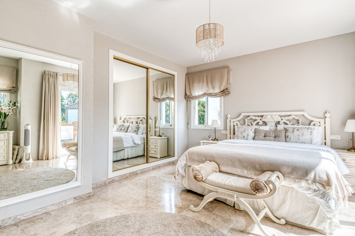 0bfb1e0e9c6c3f4278c385d0ac26151a - 22