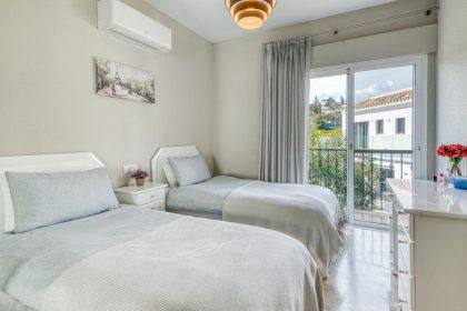 0bfb1e0e9c6c3f4278c385d0ac26151a - 26