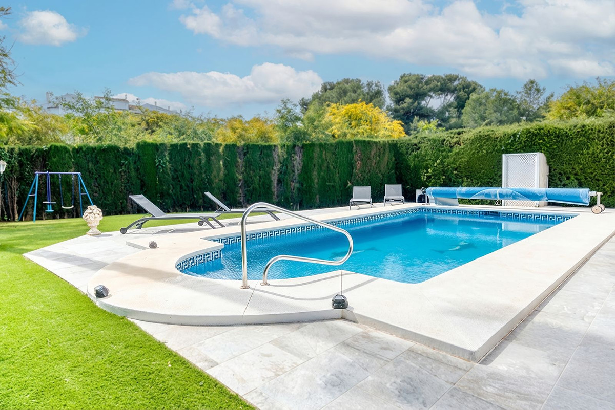 0bfb1e0e9c6c3f4278c385d0ac26151a - 3