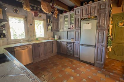 0c0cb09a8ba1dd62bd25bcf737ea2cf8 - 11