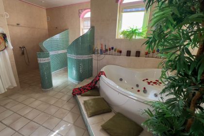 0c0cb09a8ba1dd62bd25bcf737ea2cf8 - 19