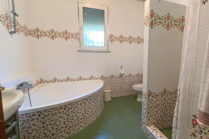 0c0cb09a8ba1dd62bd25bcf737ea2cf8 - 27