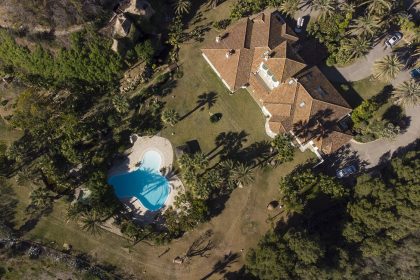 0c0cb09a8ba1dd62bd25bcf737ea2cf8 - 35