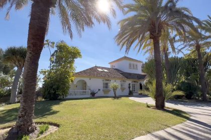 0c0cb09a8ba1dd62bd25bcf737ea2cf8 - 4