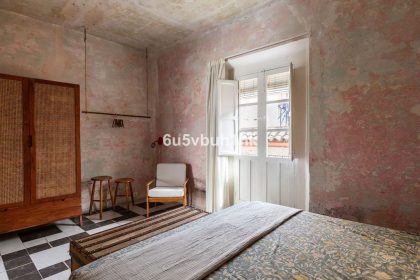 0c473481da1db1be5846a5cd7d6abd7e - 33