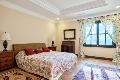 0d685639b4a4c3f2fa0cf8b95c65f2c7 - 36