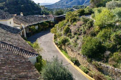 0d685639b4a4c3f2fa0cf8b95c65f2c7 - 40