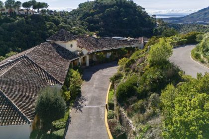 0d685639b4a4c3f2fa0cf8b95c65f2c7 - 41