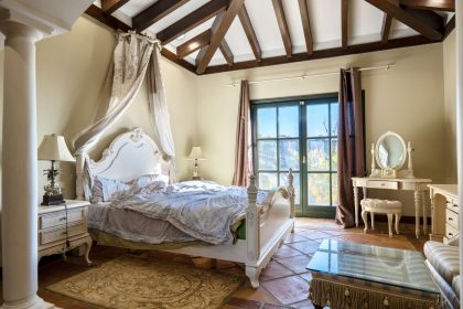 0d685639b4a4c3f2fa0cf8b95c65f2c7 - 9