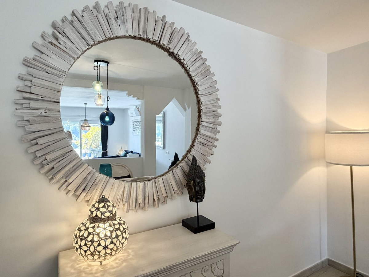 0d9b154cbb7f9ec7250be6987401e175 - 12