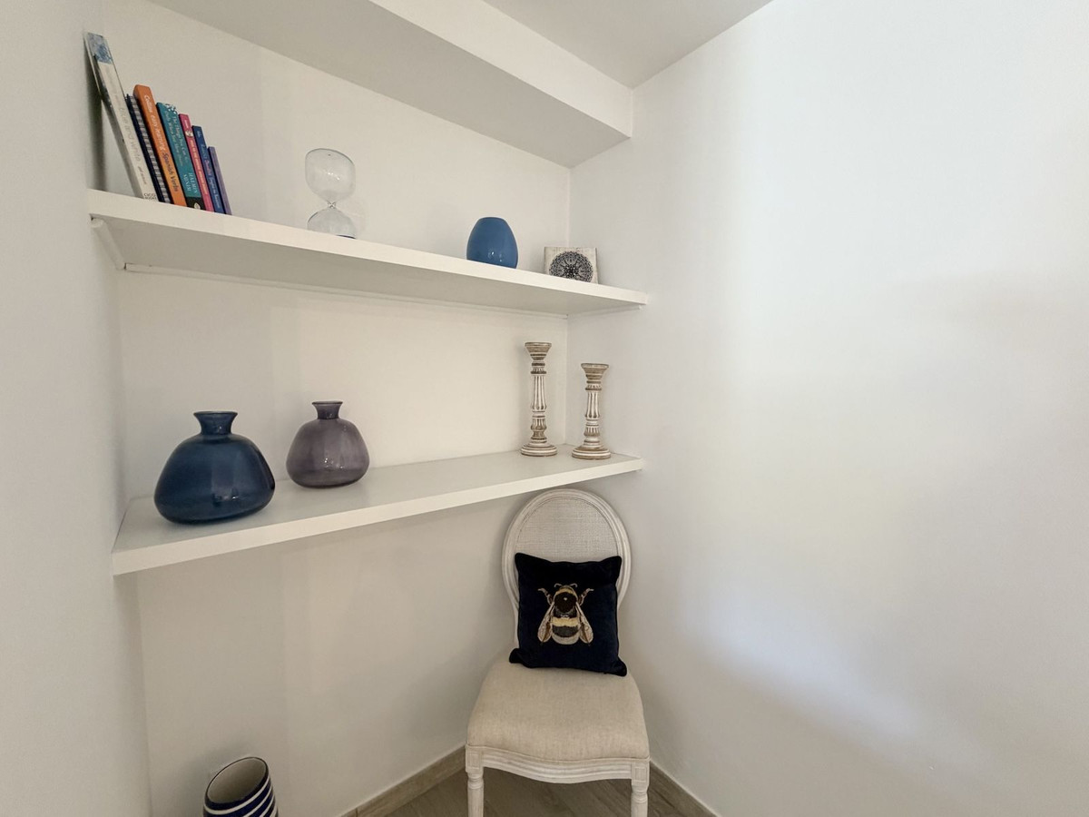 0d9b154cbb7f9ec7250be6987401e175 - 13