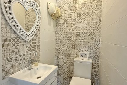 0d9b154cbb7f9ec7250be6987401e175 - 15