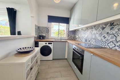 0d9b154cbb7f9ec7250be6987401e175 - 18