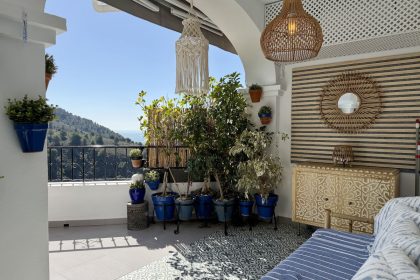 0d9b154cbb7f9ec7250be6987401e175 - 19